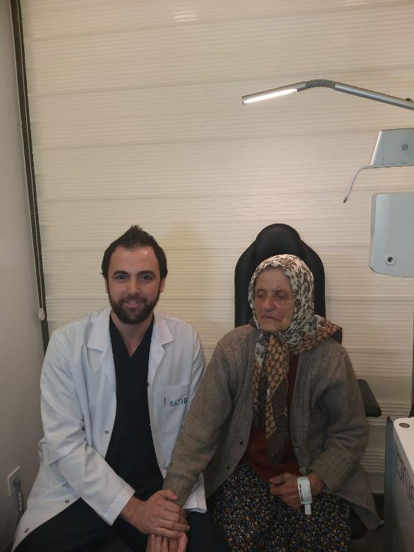 92 yaşındaki Hayriye nine 7 yıl sonra yeniden görüyor - Resim: 4