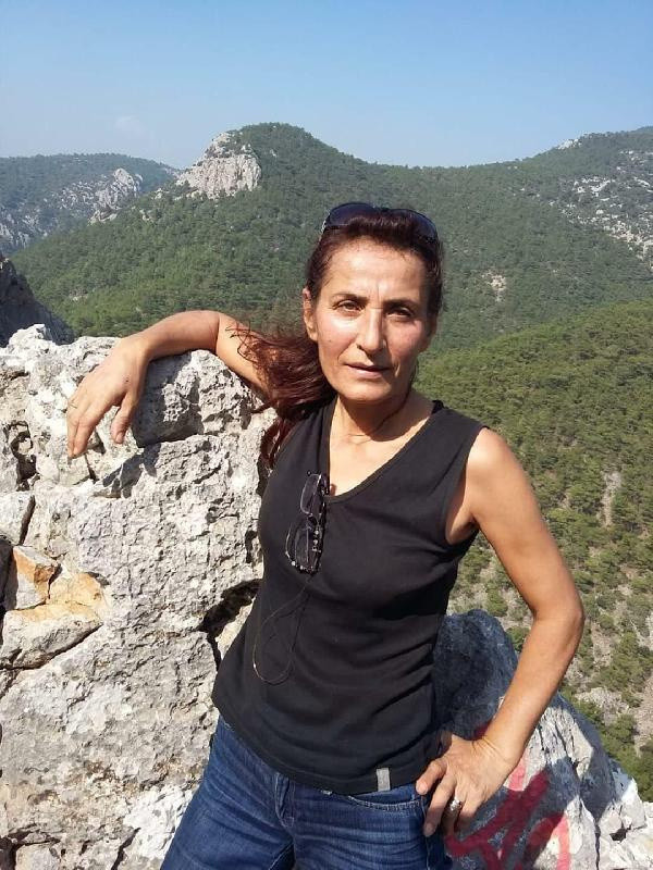 İzmir'de İlçe Sağlık Müdürü ile doktor eşi aynı saatlerde öldürüldü - Resim: 1