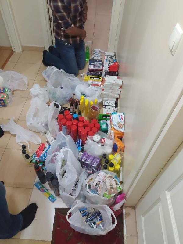 Kocaeli'de polis eve baskın yaptı! Ekipler gördükleri karşısında şok oldular - Resim: 0