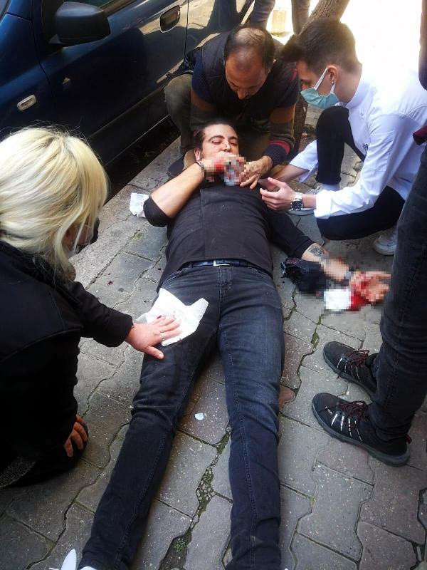 İzmir'de kapı yüzünden bu hale geldi bir anda oldu! 55 dikiş atıldı - Resim: 0