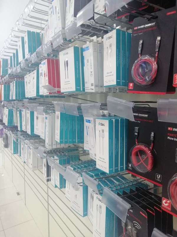 Mağazalarda yeni dönem! Dolara yetişemeyince etiketler kaldırıldı: Artık fiyatları... - Resim: 0