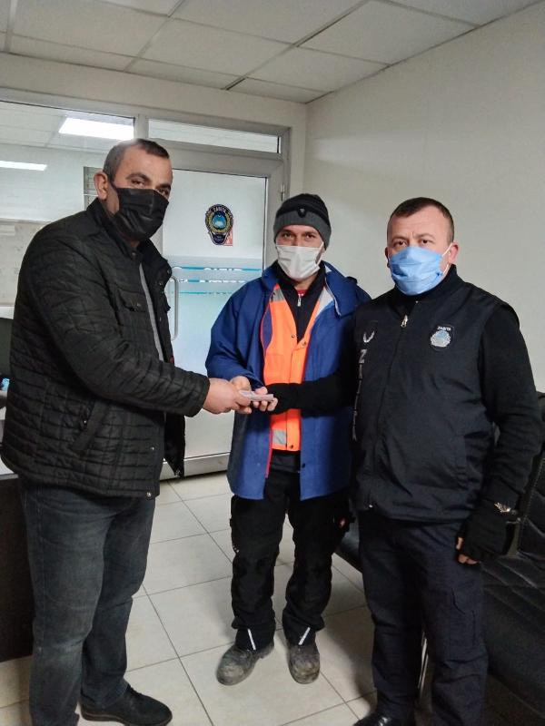 Ordu'da çöpe atacaktı poşet ağır gelince gördükleri şaşkına çevirdi: Daha önce başıma böyle bir şey gelmemişti - Resim: 0