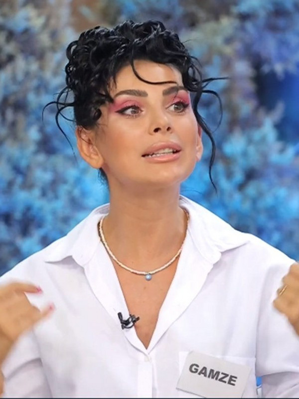 Doya Doya Moda'da görülmemiş kapak! Yarışmacı çekti gitti Gülşah Saraçoğlu morardı! - Resim: 0