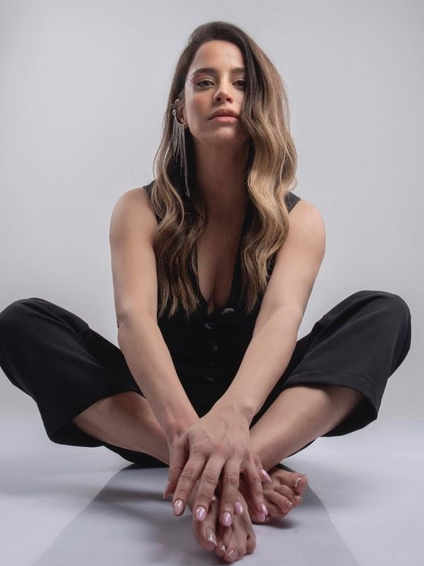 Büşra Pekin artık tanınmıyor son halini görenler inanamadı! - Resim: 0