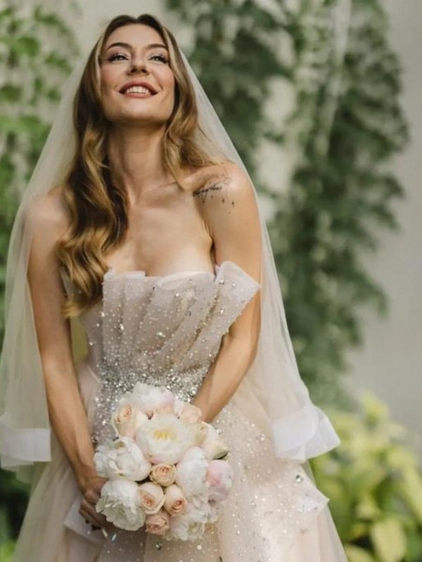 Ünlülerin kuaförü Ahmet Çoban'dan saç tavsiyeleri...Ege Kökenli kadınlara güzellik sırları verdi: ''İç huzuru dışa yansıyan kadın parlar'' - Resim: 1