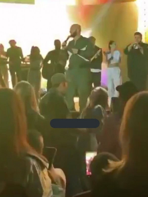 Kubilay Aka'dan sevgilisine küçük jestler Danla Bilic aşka geldi - Resim: 0