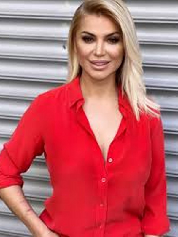 Songül Karlı'nın iddialı pozları! Genç kızlara taş çıkardı - Resim: 0