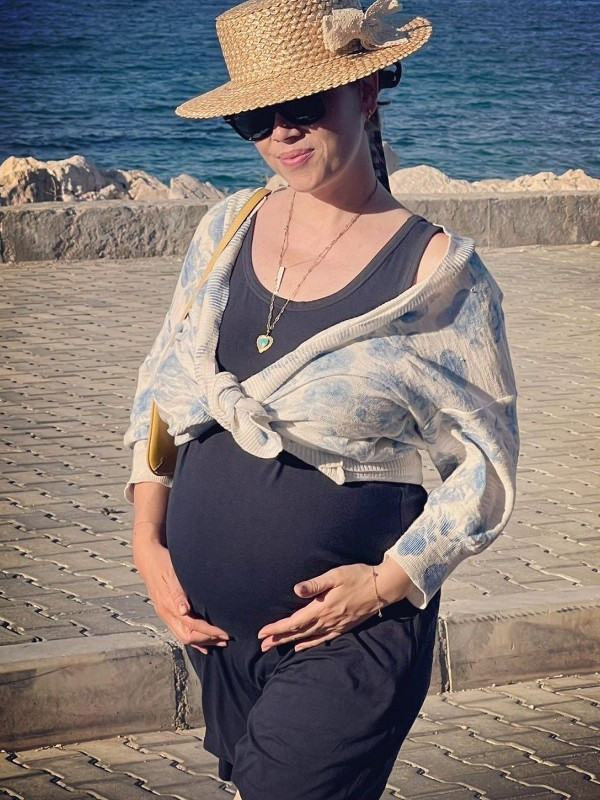 Demet Evgar aşka geldi eşinin doğum gününü bu sözlerle kutladı - Resim: 0