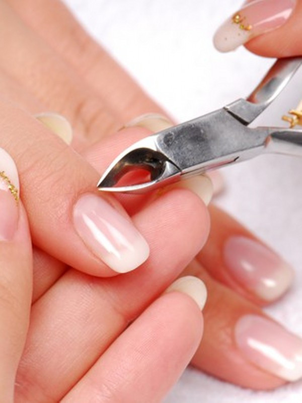 Kuaförlerin manikür sırları çözüldü! Kuaföre gitmenize gerek kalmayacak bakın nasıl yapılırmış - Resim: 1