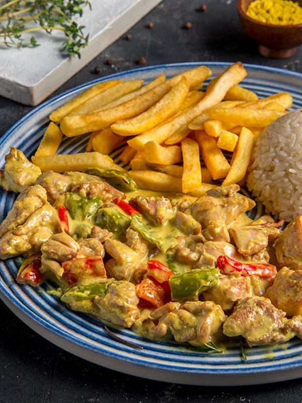 Dışarda yemeye gerek yok 10 dakikada ev yapımı köri soslu tavuklu tarifi - Resim: 0