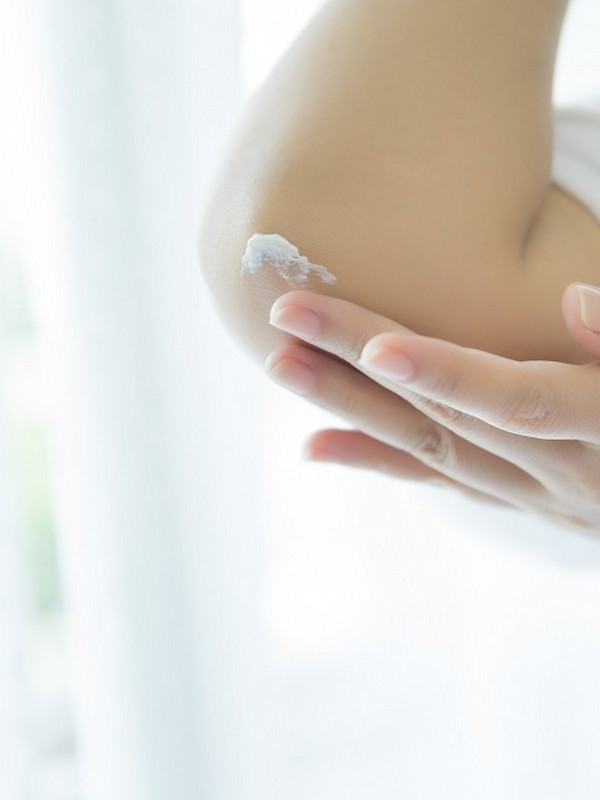 Vazelini yüzüne sürenler hemen bırakın! Vazelinin kullanım alanları bilinmeyen zararları - Resim: 0