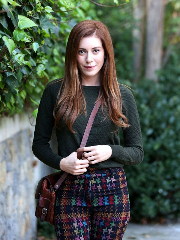 Sinem Kobal'dan Instagram'ı yıkan gecelikli paylaşım! - Resim: 4