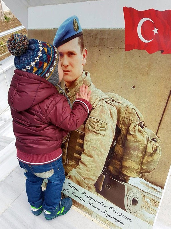 Şehit çocuklarının en acı günleri babalar günü - Resim: 1