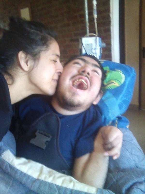 25 yaşındayken engelli bir çocuğu evlatlık edindi daha sonra ise... - Resim: 4