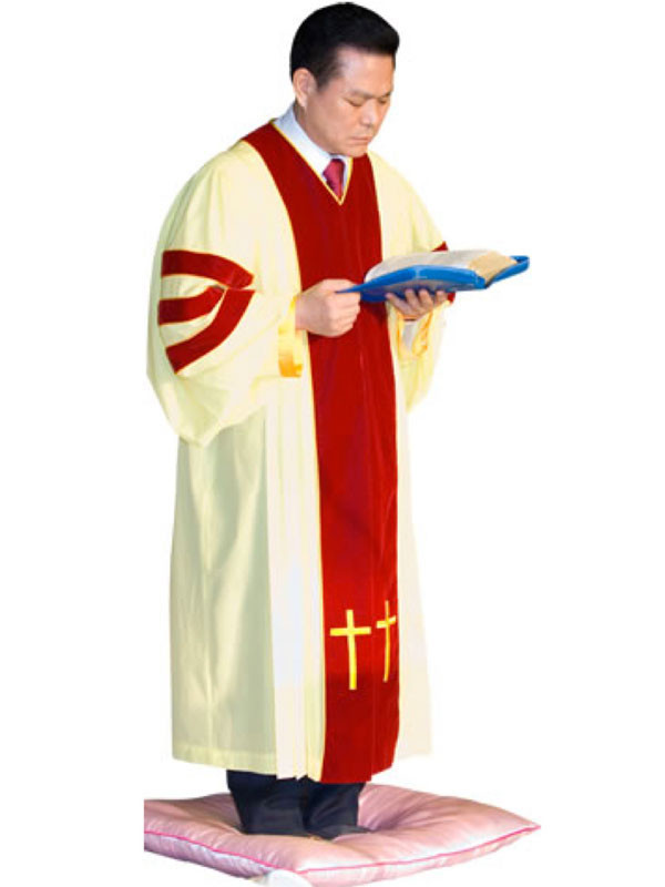 Kendini tanrı olarak tanıttı müritlerine tecavüz etti  - Resim: 2