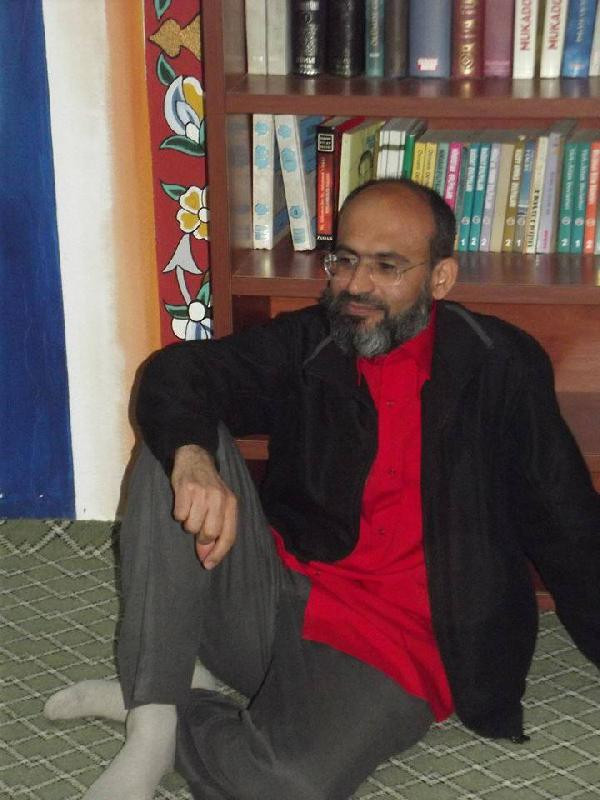 Öğretmenlikten atıldı! Eşofmanlı kız öğrencilerden tahrik olmuştu - Resim: 3