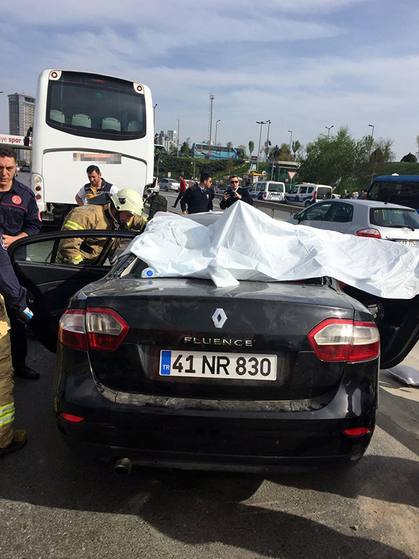 İstanbul'da feci kaza: Çok sayıda ölü var! - Resim: 3