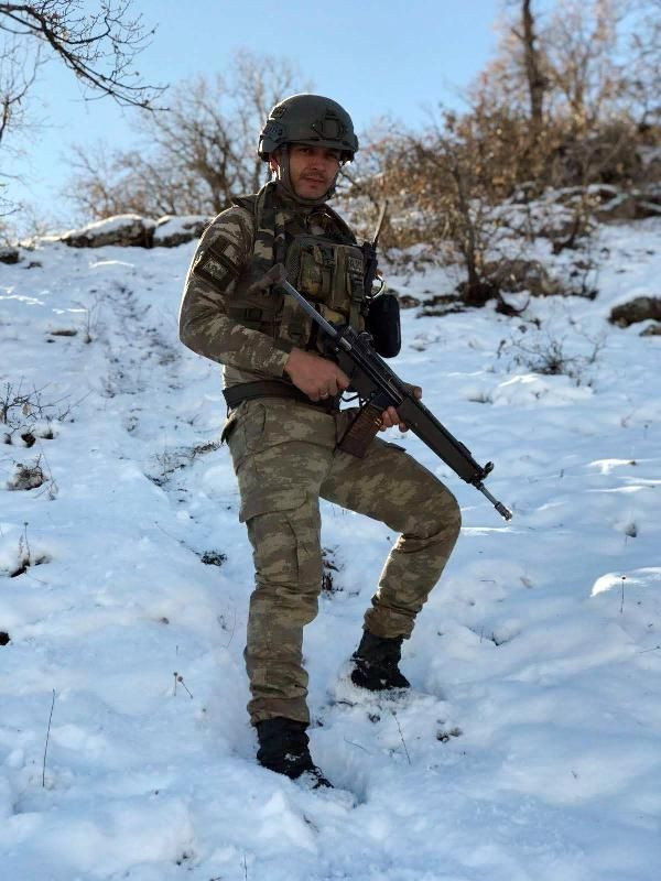 Şırnak'ta şehit düşen Jandarma Teğmen Şafak Evran'ın acı haberi ailesine ulaştı - Resim: 4