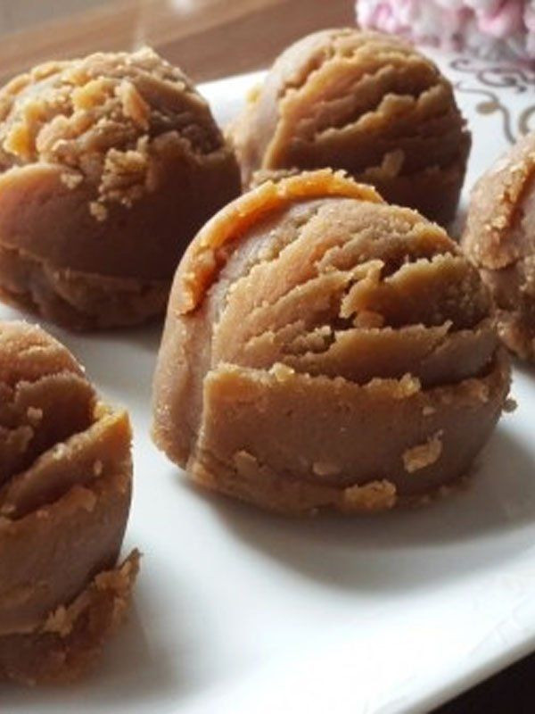 Tereyağlı Sütlü Un Helvası nasıl yapılır? - Resim: 3