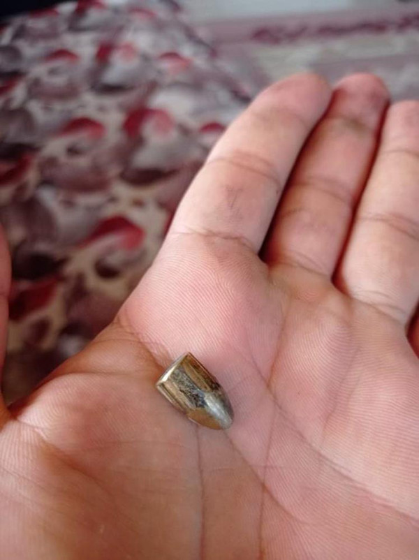 Hatay'da bir anda çatıyı delip düştü! Görünce inanamadı - Resim: 0