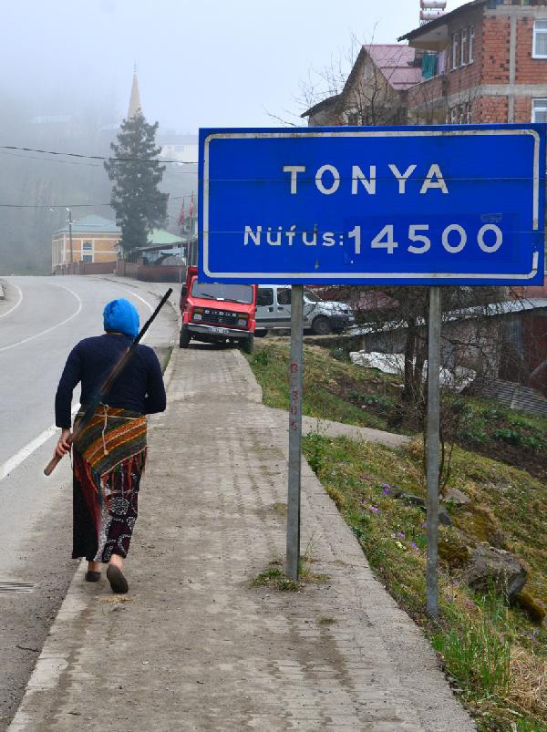 Yüz yıllık vasiyet geleneği! Mezar taşlarına bakın ne yapıyorlar? - Resim: 1