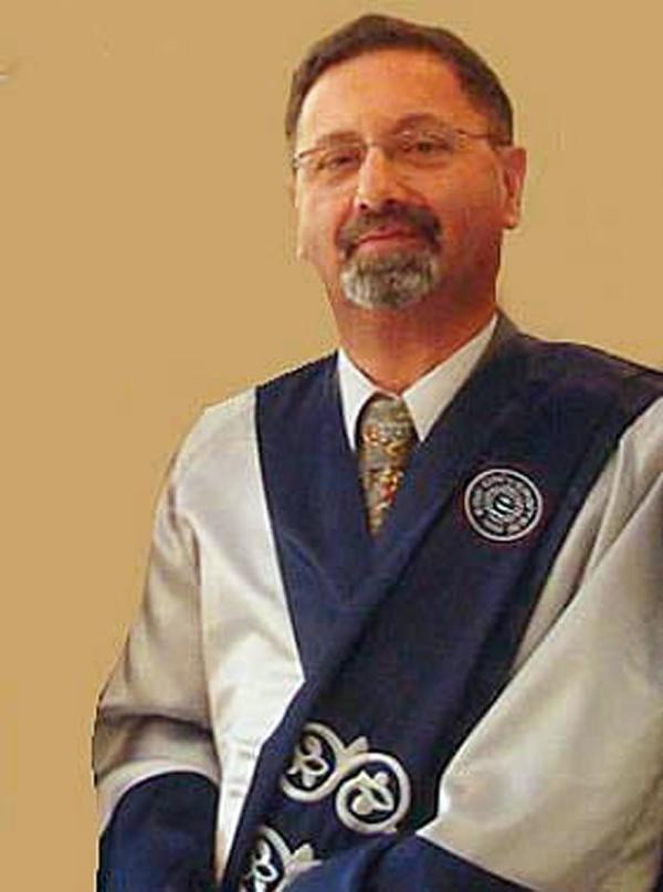 Erzurum'da görev yaptığı hastanede koronavirüs tedavisi gören profesör yaşamını yitirdi - Resim: 0