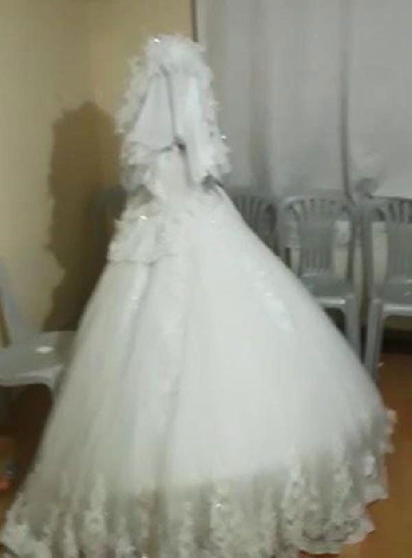 Polisler eve gittiğinde şok oldu! Gürültüye gittiler evde korsan düğün buldular - Resim: 4