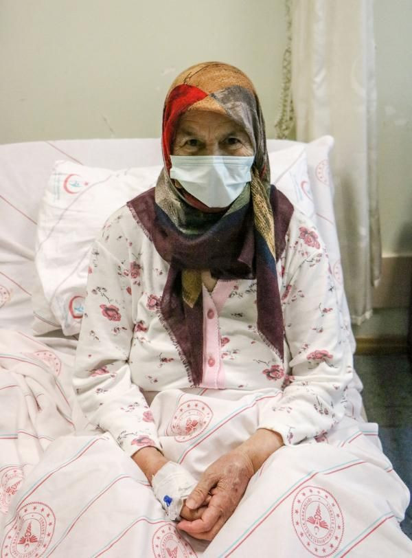 100 binde 1 kişide görülüyor! Akalazya hastalığından kurtuldu 2 yıl sonra kana kana su içti - Resim: 4