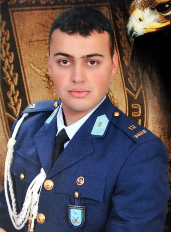 Evlatları arkalarından bakakaldı! Birinin eşi 6 aylık hamile - Resim: 3