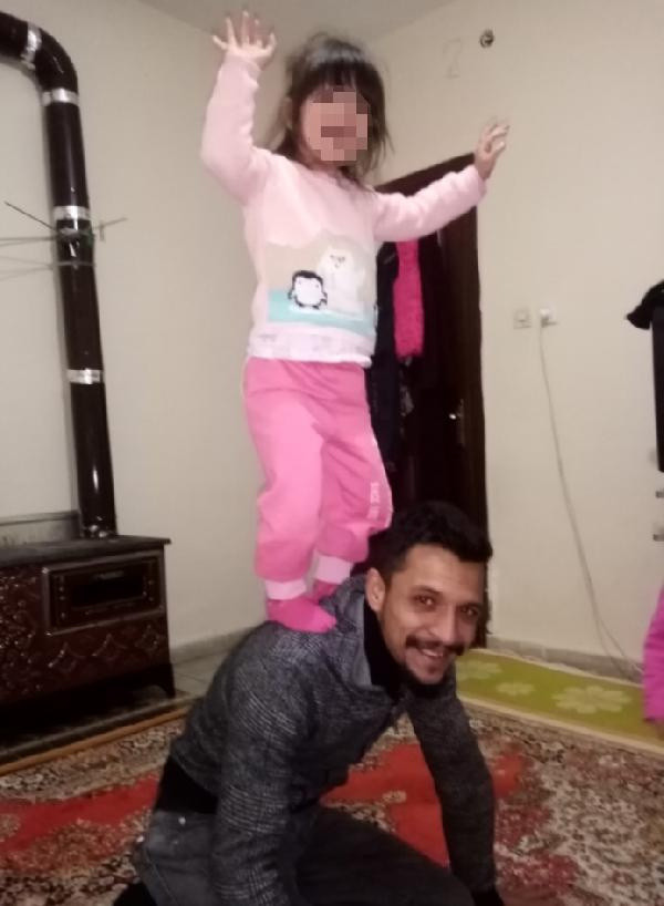 Adana'da 'yıkıldım' deyip acılı baba gözyaşları içinde anlattı: Uyuyamıyorum - Resim: 1