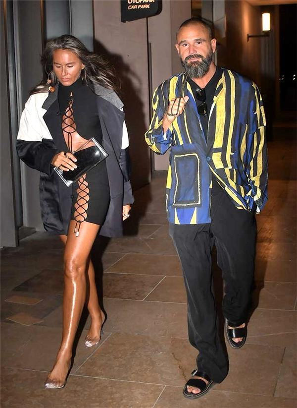 Eda Taşpınar'ı gören hayrete düştü! Çıplak ayaklarla... - Resim: 0