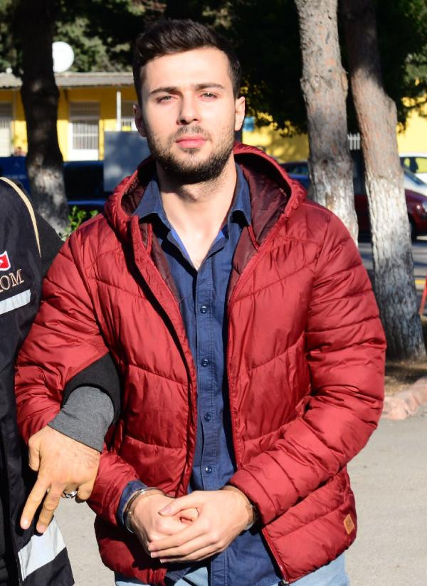 FETÖ'cü imam yakalandı bomba yazışmalar ifşa oldu - Resim: 1