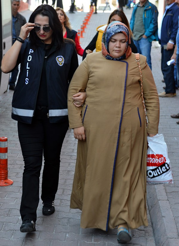 Şifreli yazışan FETÖ ablaları! ByLock gözaltılarına bakın - Resim: 3
