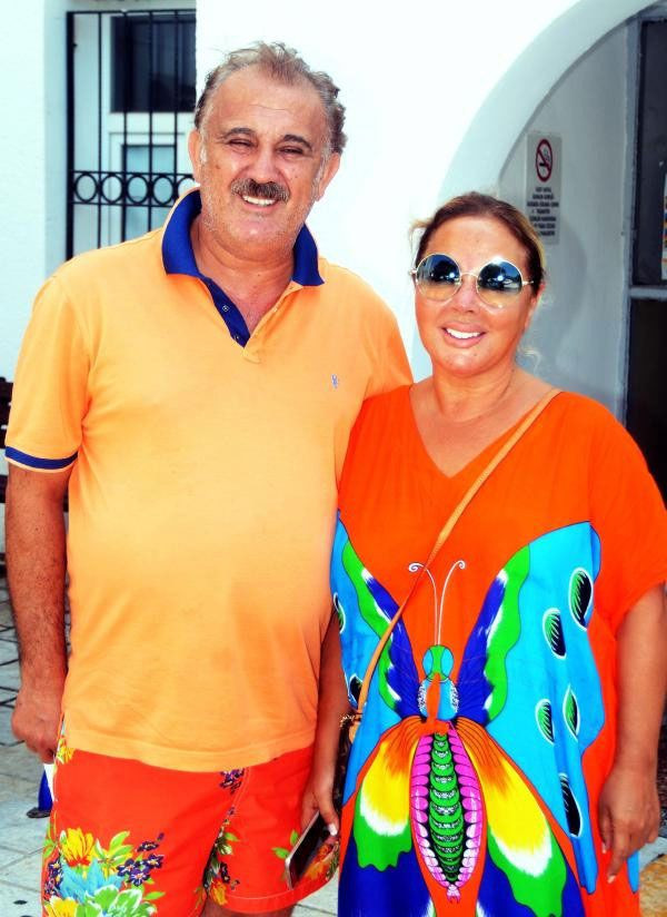 Safiye Soyman ve Faik Öztürk'ü şok eden olay! İlan bastırıp dolandırıcı olarak tanıttılar - Resim: 3