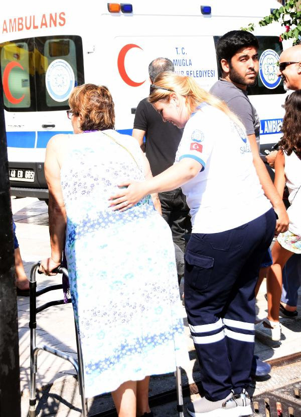 Bodrum sandığa gitti plajlar boş kaldı! - Resim: 2