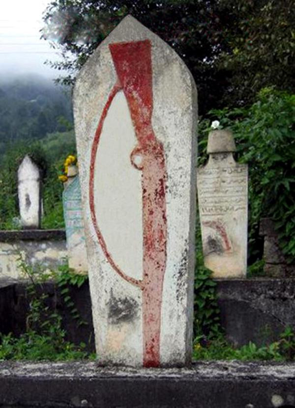 Yüz yıllık vasiyet geleneği! Mezar taşlarına bakın ne yapıyorlar? - Resim: 4