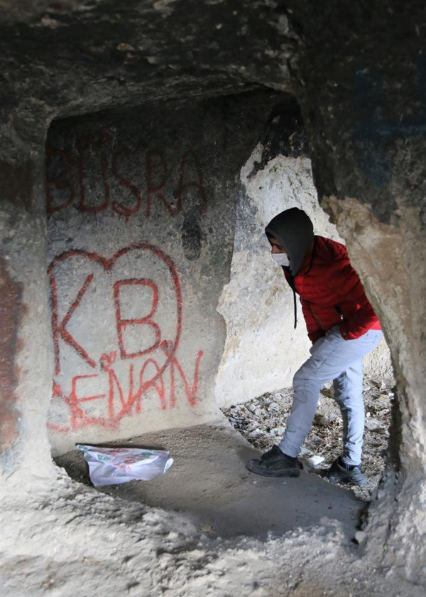 Çankırı'da 1500 yıllık tarihi mezarlarda pes dedirten görüntü! Duvarları gören şaştı kaldı - Resim: 0