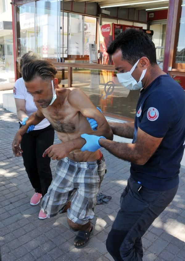 İnanılmaz görüntü! Sırtına saplı bıçakla, Almanya’daki ablasıyla görüntülü görüştü - Resim: 4