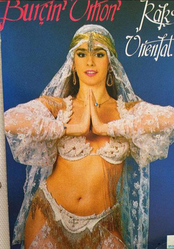 Türkiye’nin tek göbek atmayan dansözüydü! Onu şimdi görün - Resim: 3