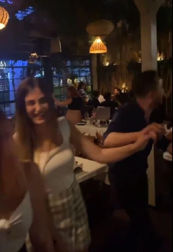 Şişli'de dansözlü korona eğlencesi yapıp sosyal medyada paylaştılar - Resim: 4