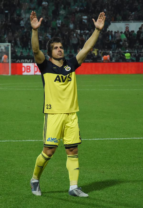 Emre Belözoğlu acı gerçeği itiraf etti herkese ders verdi - Resim: 0