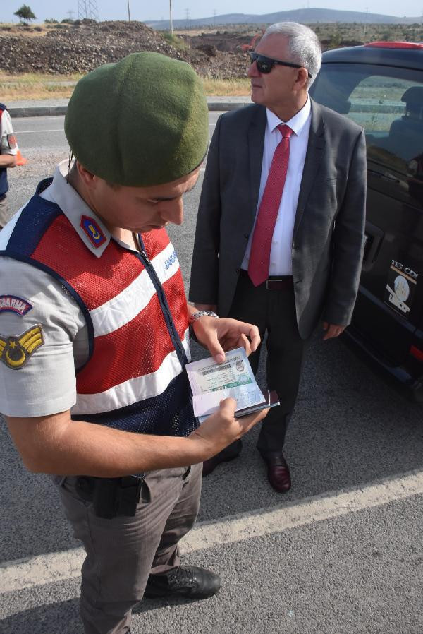 ABD'li Papaz Brunson yeniden hakim karşısında! Didik didik arandılar... - Resim: 3