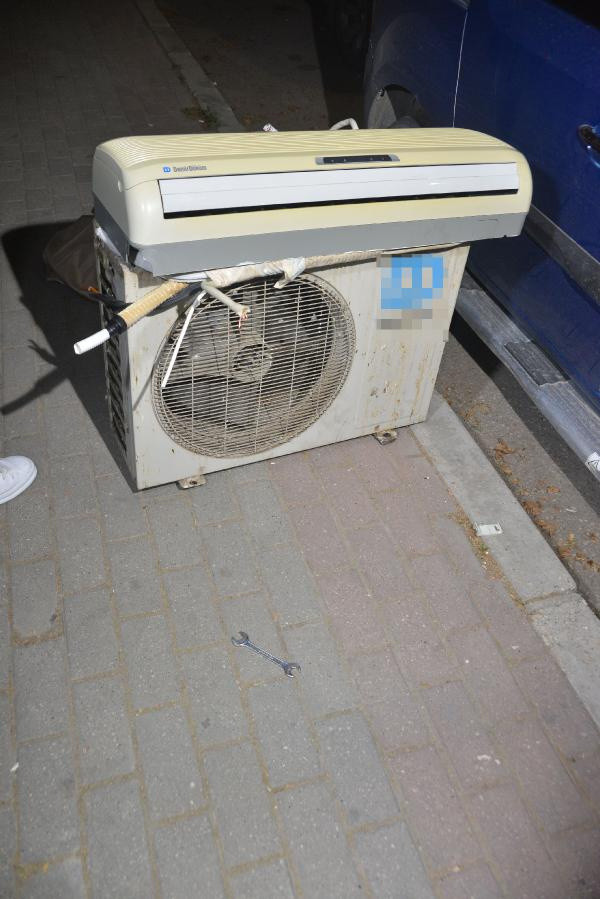 Adana'da beze sarıp çalmaya çalıştı! Yakalanınca sözleri pes dedirtti - Resim: 0