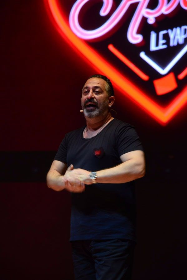 Kemal'den Cem Yılmaz'a: "Baba sende Aleyna’nın telefonu var mı?" - Resim: 2