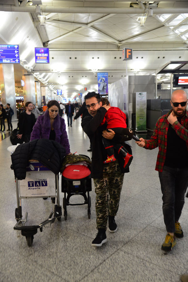 Emrah havalimanında yakalandı önce şoke oldu sonra kaçacak yer aradı - Resim: 1