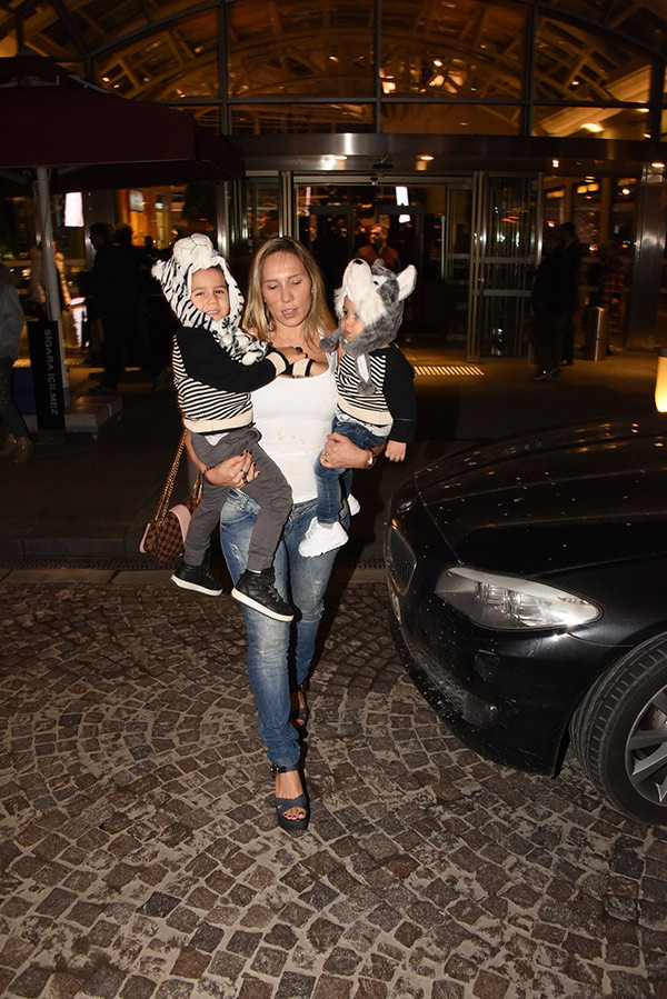 Josef De Souza'nın arabası küçük kaldı! - Resim: 4