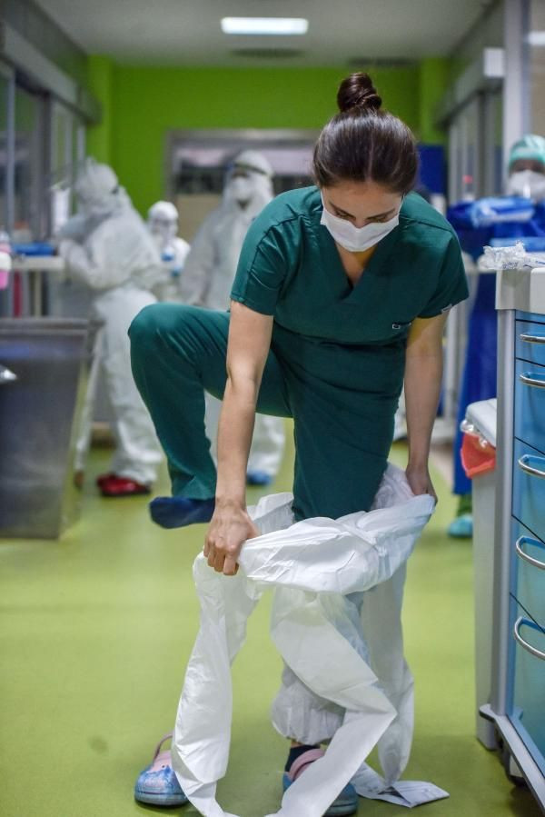 Antalya'da Covid- 19 yoğun bakım servisi görüntülendi!  "Son isteklerini söylüyorlar" - Resim: 3