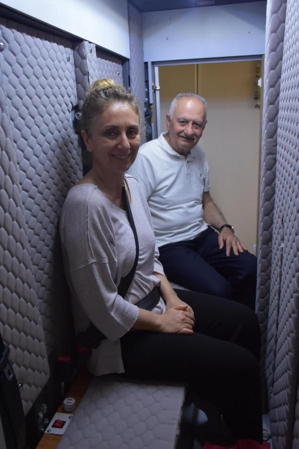 İzmir'de deprem korkusuyla evinin salonuna bunu yaptı! 66 ton basınca dayanaklı - Resim: 1