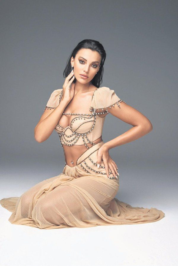 Tuvana Türkay ile İzzet Antebi aşkı olaylı bitti! Sır perdesi aralandı: Altından ihanet zinciri çıktı! - Resim: 3