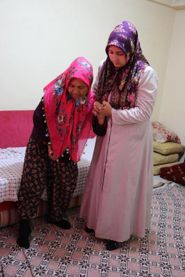 Çapa yaparken engerek yılanı ısırdı hayatı karardı! - Resim: 3